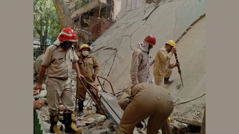 Under-Construction House Collapses in Satya Niketan, 5 Labourers Feared Trapped