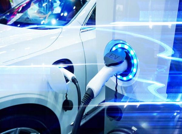 Business News | Jio-bp and TVS Motor Company to Collaborate on EV Solutions