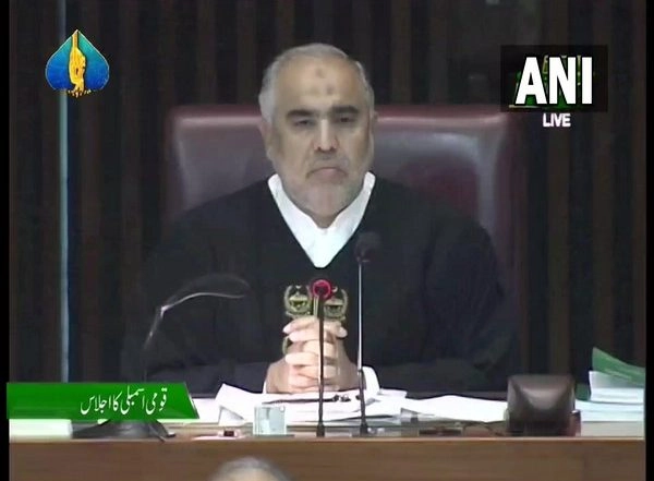 World News | Pakistan National Assembly Speaker, Dy Speaker Resign Ahead of No-confidence Vote