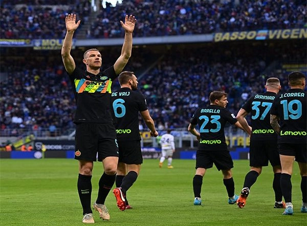 Sports News | Serie A: Inter Milan Defeat Hellas Verona; Vlahovic Earns Comeback Win for Juventus