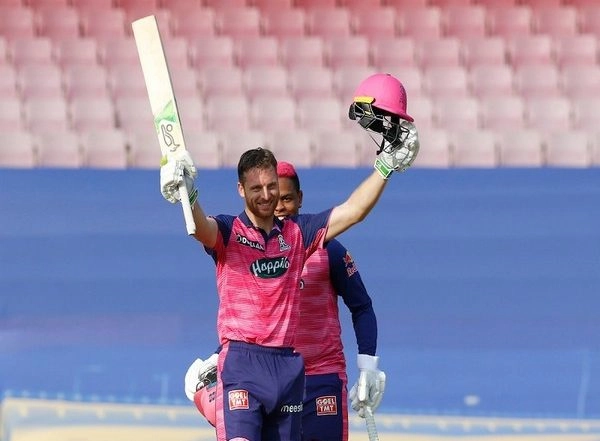 Sports News | IPL 2022: Jos Buttler's Ton Guides Rajasthan Royals to 193/8 Against Mumbai Indians