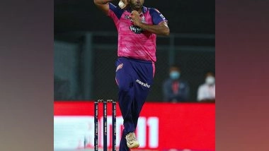 Sports News | Ashwin First Player to Get Retired out in IPL, RR Coach Says All-rounder Handled the Situation Magnificently