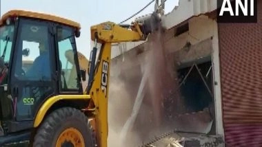 India News | Khargone Admin Demolishes Illegal Houses, Shops of Miscreants Who Attacked Ram Navami Procession