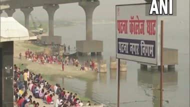 India News | Ganga Ghat in Patna Transforms into Open Classroom Each Weekend for Govt Job Aspirants