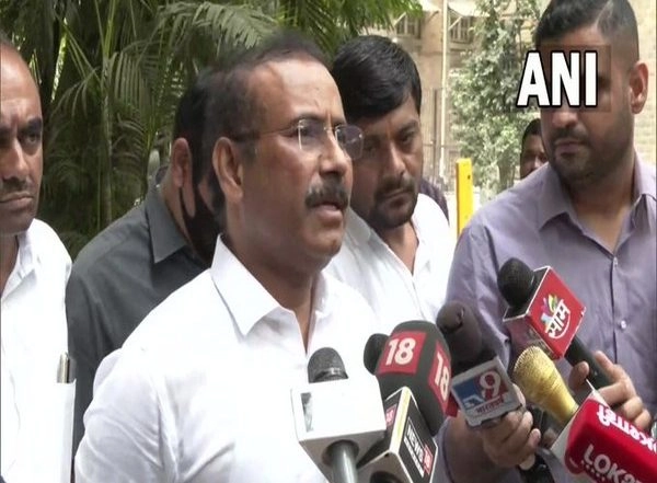 India News | Maharashtra Health Minister Says Covid Situation in State 'under Control'