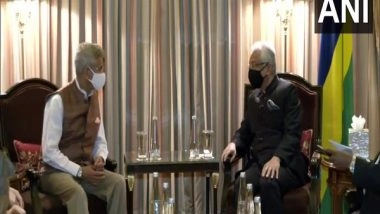 World News | EAM S Jaishankar Calls on Mauritius PM Pravind Kumar Jugnauth