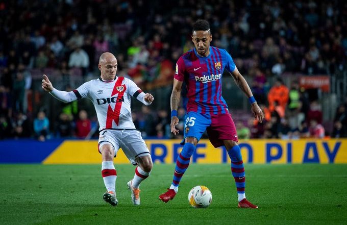 Barcelona 0–1 Rayo Vallecano, La Liga 2021–22: Barca Handed Yet Another Defeat at Home (Watch Video Highlights)