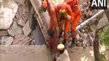 India News | Under-construction Building in Delhi's Satya Niketan Collapses, 5 Rescued