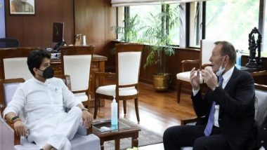 World News | Scindia, Former Australian PM Discuss Trade, Bilateral Ties