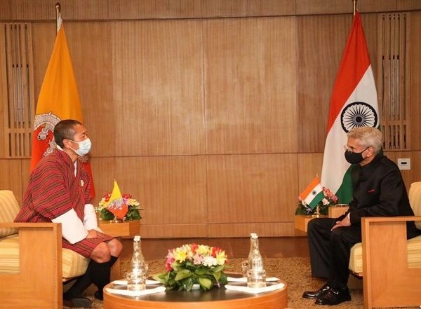 World News | Jaishankar Discusses Global Scenario, Bilateral Cooperations with Bhutanese PM