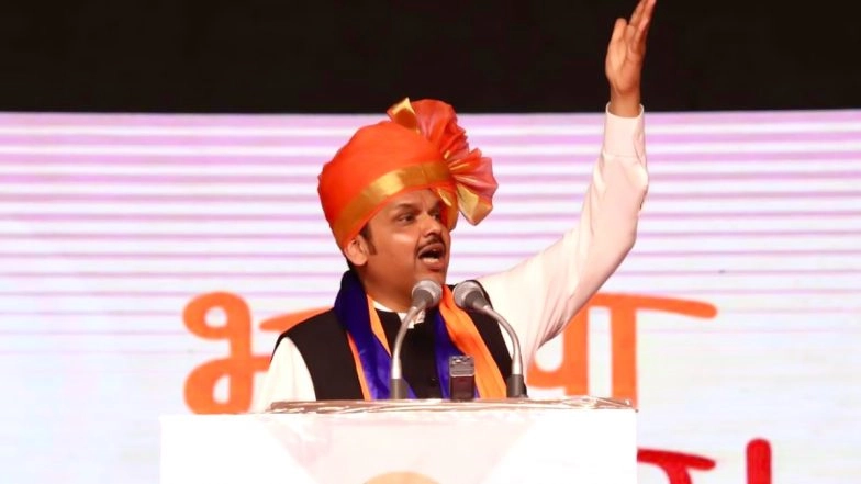 Fadnavis Slams Maha Govt for Failing To Reduce Excise Duty on Fuel