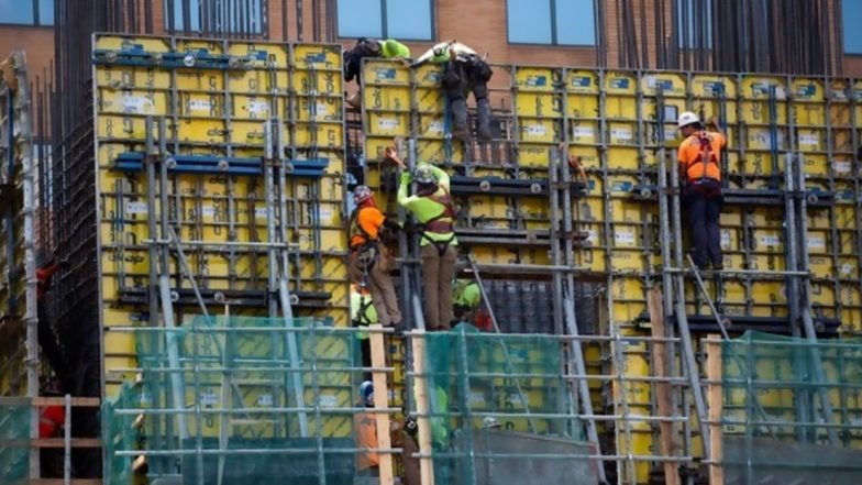 US Weekly Jobless Claims Fall To Lowest Level in 5 Decades
