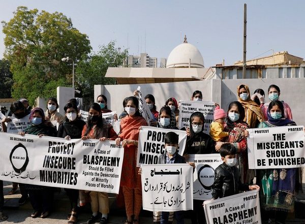 World News | UK-based Media Outlet Calls on EU to Suspend Pak's Favoured Trading Status Due to Human Rights Abuses