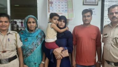 Mumbai Police Reunite 3-Year-Old Child Found Near Phoenix Mall With His Parents (See Pic)