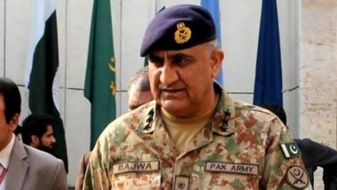 Pakistan Army Chief General Qamar Javed Bajwa Visits LoC, Lauds Combat Readiness of Troops