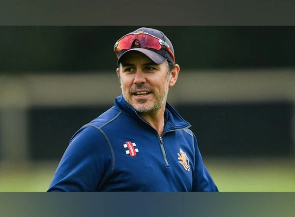 Sports News | Netherlands Coach Ryan Campbell Awakes from Induced Coma After Suffering Heart Attack