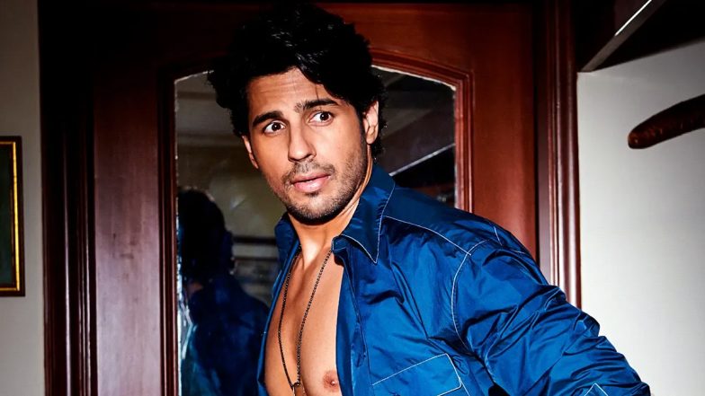 Sidharth Malhotra Flaunts His Toned Body in Throwback Pic As He Jokes About ‘Mumbai Ki Garmi'!