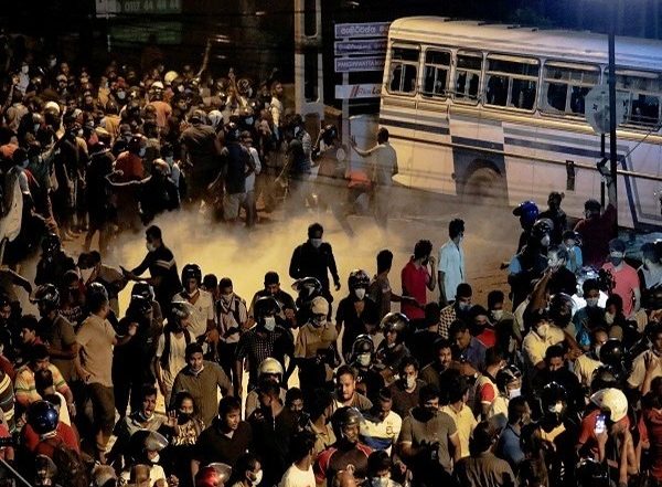 World News | Maldives May Face Sri Lanka-like Economic Crisis if Not Careful in Taking Loans: Report