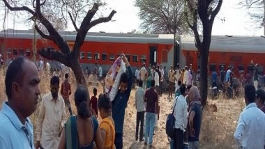 India News | 11 Coaches of LTT-Jaynagar Pawan Express Derail in Maharashtra