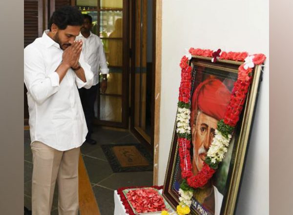 India News | Andhra Pradesh: CM Pays Tributes to Mahatma Phule on His Birthday