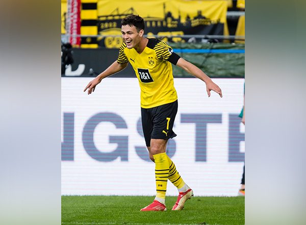 Sports News | Injured Giovanni Reyna Will Not Play Again This Season, Confirms Borussia Dortmund