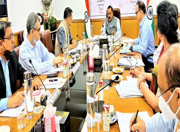 India News | Union Minister Jitendra Singh Announces Setting Up of Single-window Portal for Pensioners, Elder Citizens