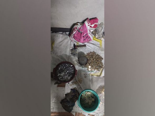 India News | 5 Held for Making Counterfeit Indian Coins, Manufacturing and Supply Unit Seized in Delhi - Vimarsana News