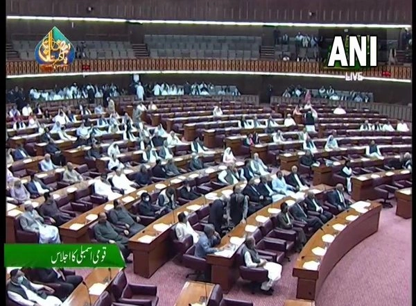 World News |  Pakistan National Assembly Adjourned Briefly Amid Vote on No-confidence Motion