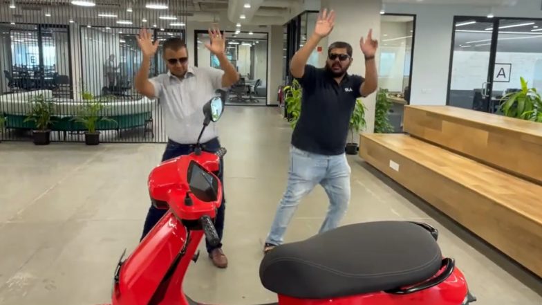 Ola CEO Bhavish Aggarwal Dances on Hardy Sandhu's 'Bijlee Bijlee' While Testing E-Scooters, Video Goes Viral