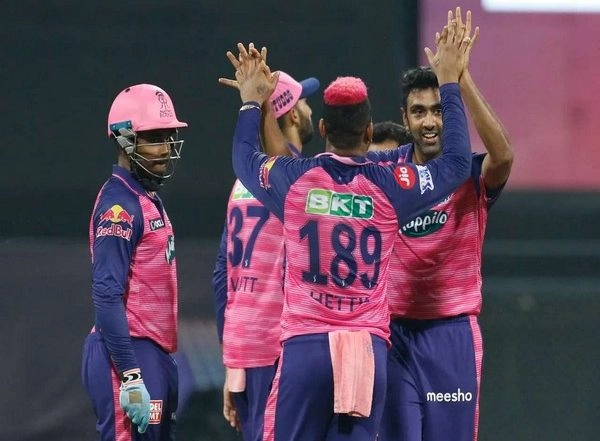 Sports News | IPL 2022: RR's Ravichandran Ashwin Says Last over of Match Against DC 'topsy-turvy'