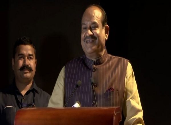 India News | Lok Sabha Speaker Urges Youth to Keep an Eye on Democratic Institutions, Public Representatives