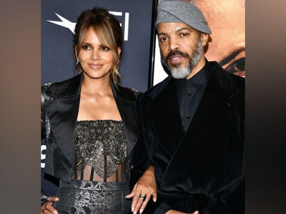 Entertainment News | Halle Berry Shares Anniversary Post Celebrating Togetherness with Boyfriend Van Hunt - Vimarsana News