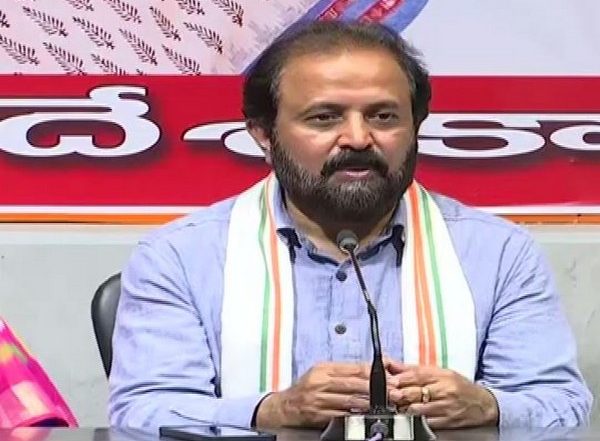 India News | TRS Government Responsible for Problems of State's Farmers, Says Telangana Congress Leader