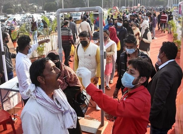India News | Delhi Records 632 New COVID-19 Infections, Positivity Rate Touches 4.42 Pc