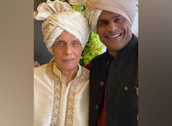 Entertainment News | Mahesh Bhatt, Son Rahul Bhatt Beam with Joy at Ranbir, Alia's Wedding