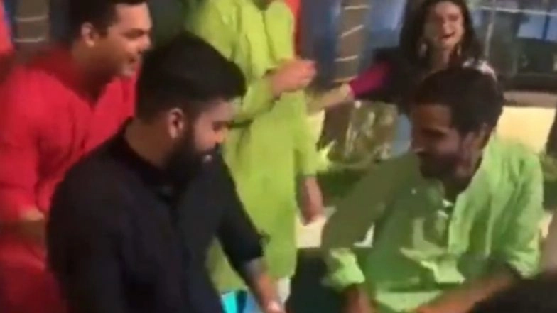 'Actor Banne Me Bahut Scope Hai': Virat Kohli Trolled by Fans After Viral Video Shows Him Grooving to 'Oo Antava' During Wedding After-Party of Glenn Maxwell