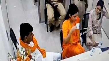 India News | Mumbai Police Chief Releases Video to Counter MP Navneet Rana's 'inhumane Treatment' Charge