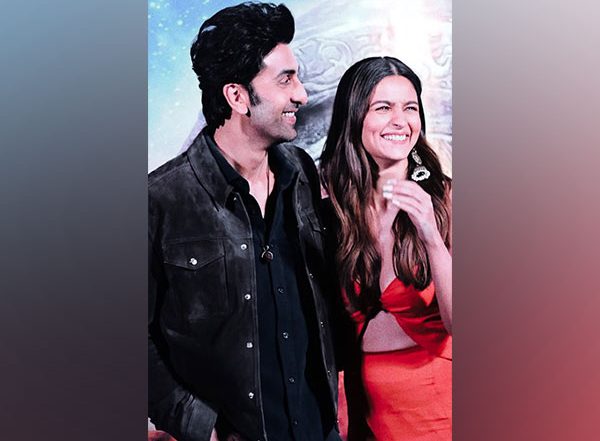 Entertainment News | R K Studio Illuminated with Lights Ahead of Ranbir Kapoor, Alia Bhatt's Rumoured Wedding