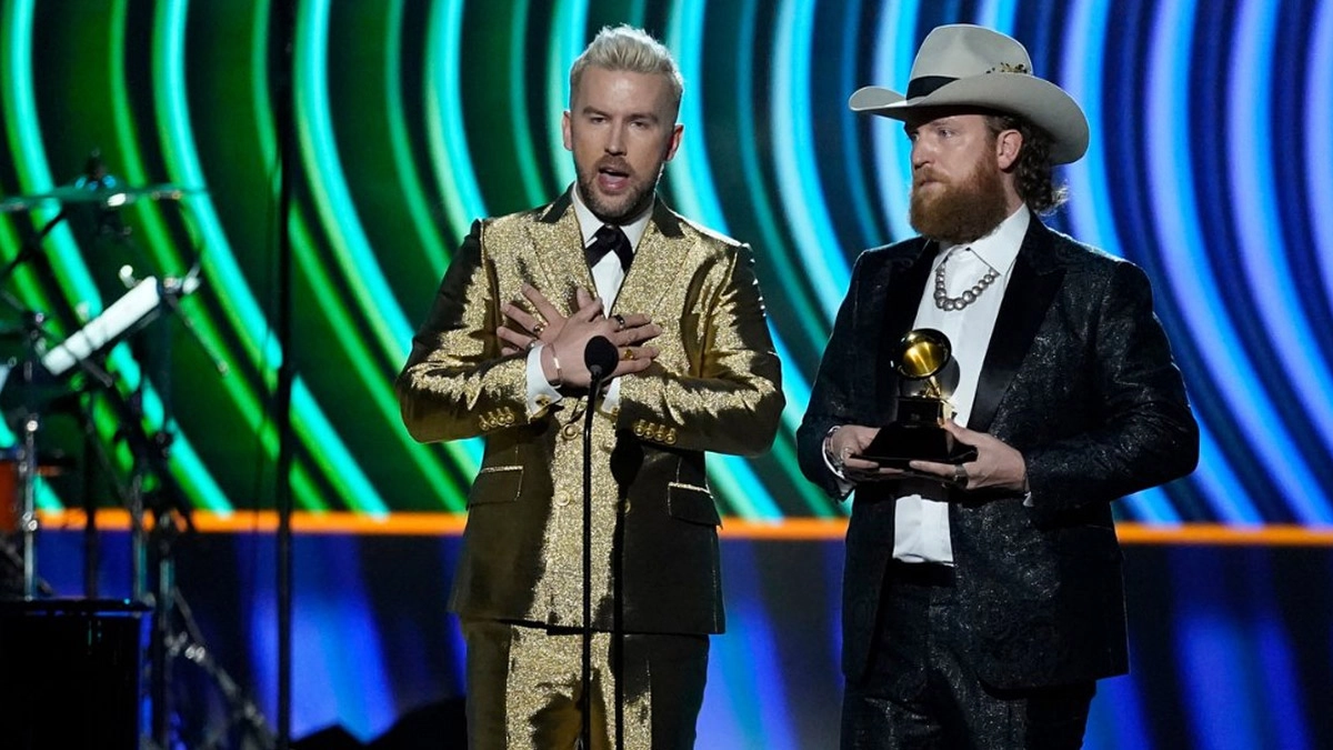 Hollywood News Grammys 2022 ‘Younger Me’ First LGBTQ+ Theme