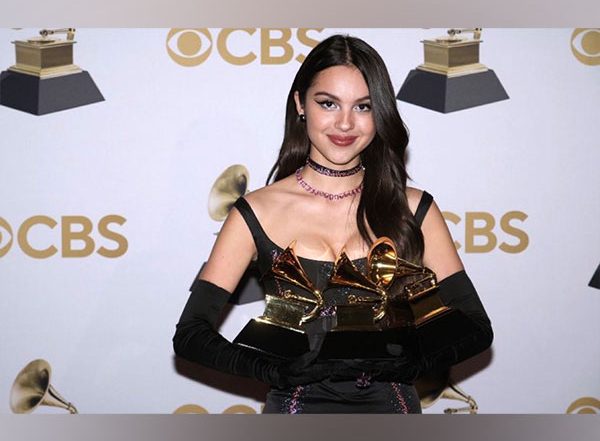 Entertainment News | Olivia Rodrigo Recalls Childhood Dream of Winning a Grammy as She Bags 3 Awards
