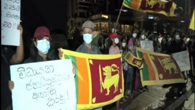 World News | Sri Lankans Protesting at Galle Face Reject PM Rajapaksa's Offer for Talks