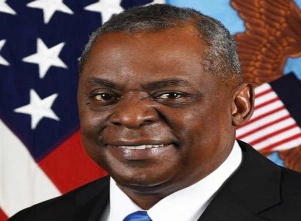 World News | Pentagon Chief Lloyd Austin Discusses Ukraine War, Bilateral Defence Relations with Chinese Counterpart