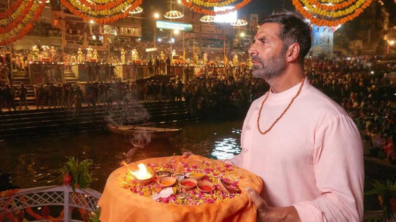 Samrat Prithviraj: Akshay Kumar Takes A Dip In The Holy Ganga In Varanasi During Promotions Of His Upcoming Film (View Pics)