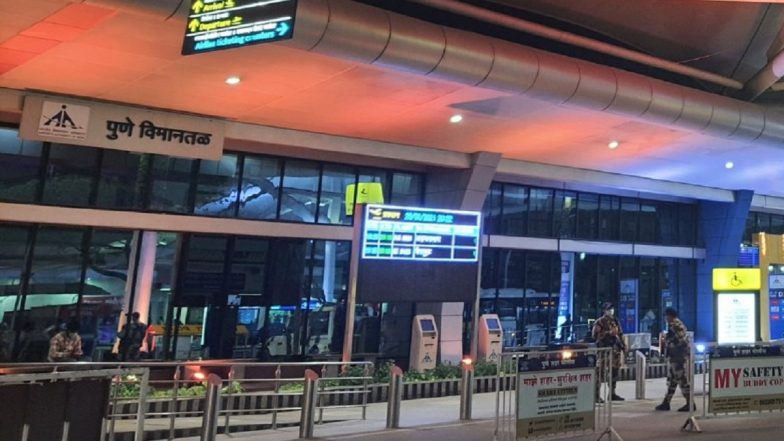 Pune: Two Men Booked for Entering Lohegaon Airport To See Off Their Female Friend on Forged Ticket | LatestLY