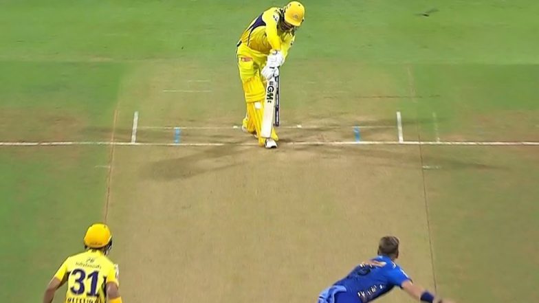 Devon Conway Dismissal: CSK Opener Unable To Use DRS Due to Power Cut at Wankhede Stadium in IPL 2022 Clash vs MI, Netizens React