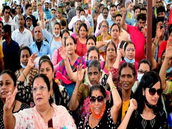 33% Quota for Women Employees in Outsourced Government Jobs