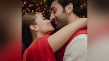 Entertainment News | Alia Bhatt Reacts to Viral Video of Husband Ranbir Kapoor, Calls It a 'Full Vibe'