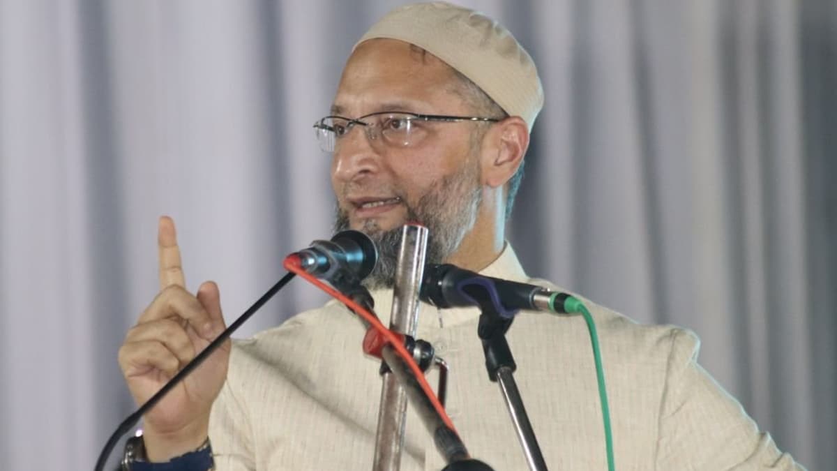 Owaisi Rejects Bhagwat’s Claim of ‘Religious Imbalance’, Says Muslims Using Condoms Most
