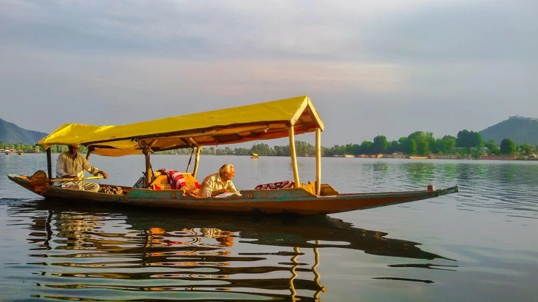 Partly Cloudy/Light Rain Likely in J&K During Next 24 Hrs: MeT