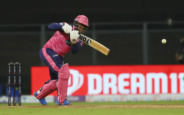 Shimron Hetmyer Leaves Rajasthan Royals Squad for the Birth of his First Child, Batsman Expected to be Back Before IPL 2022 Playoffs